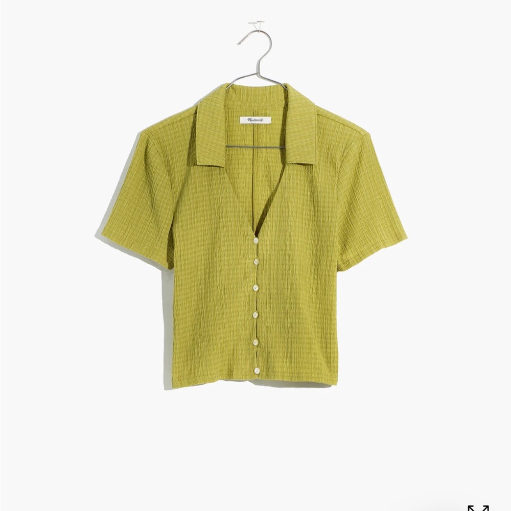 Crinkled Y-Neck Button Up